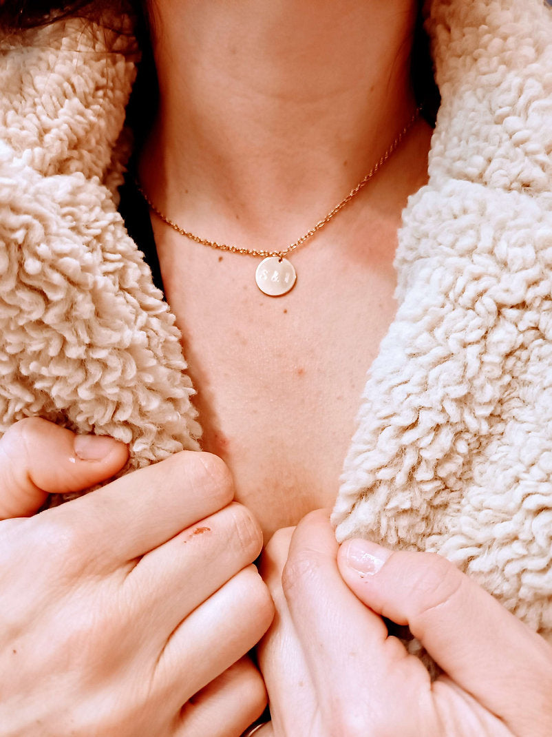 3-letter necklace to engrave and personalize