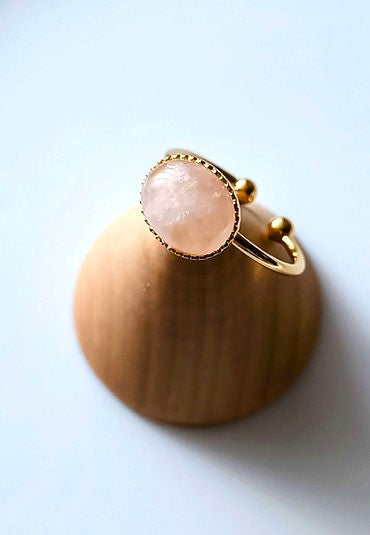 Bague ovale plaqué or quartz rose