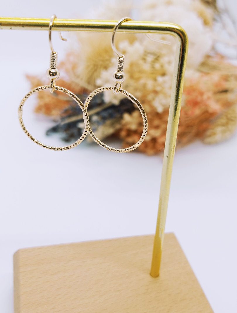 Boucles d'oreilles plaqué or anneaux torsadés