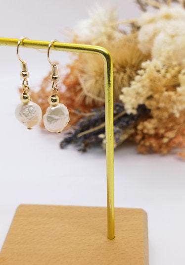 Boucles d'oreilles plaqué or nacre ronde
