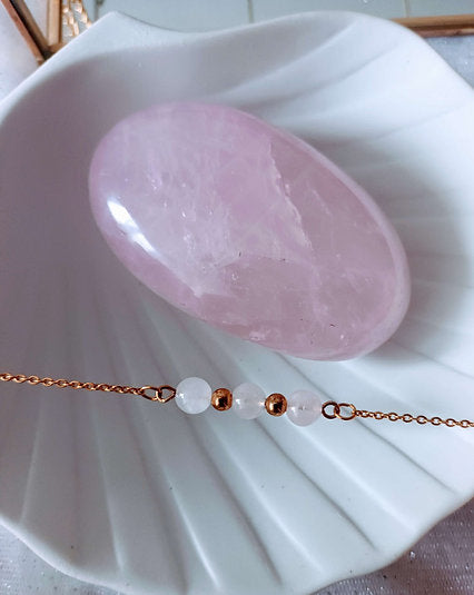 Bracelet plaqué or trio de perles quartz rose
