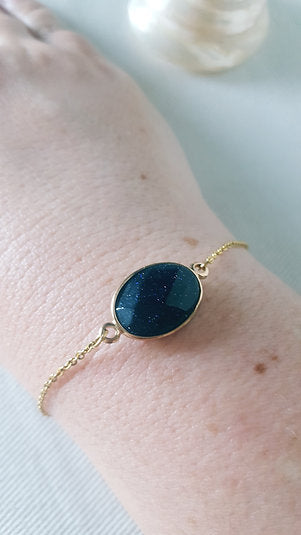 Bracelet plaqué or pierre ovale blue sand stone