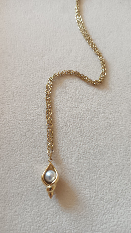 Collection été : Collier fin Conque et perle nacre