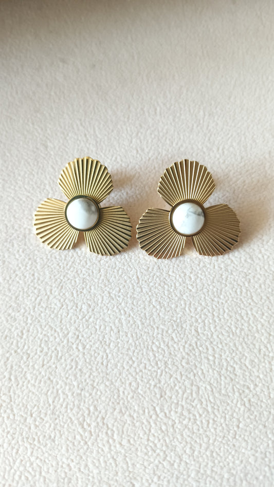 Boucles d'oreilles fleurs - Howlite