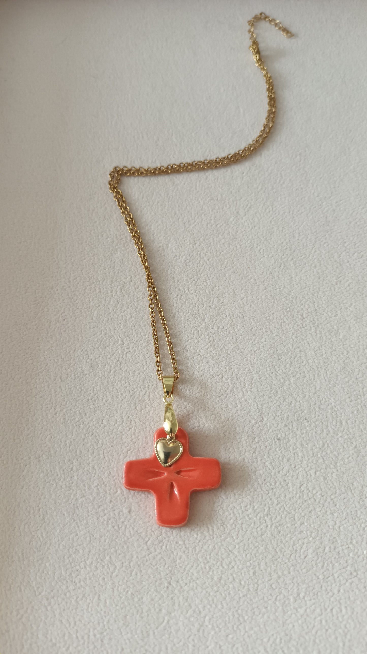 Collier Céramique rouge tomate + charm en collaboration