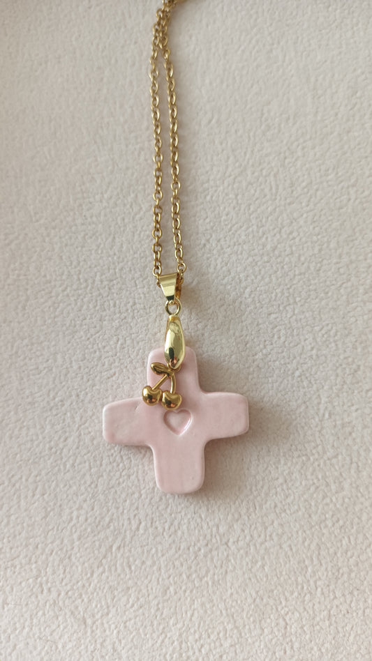 Collier Céramique rose pâle + charm en collaboration
