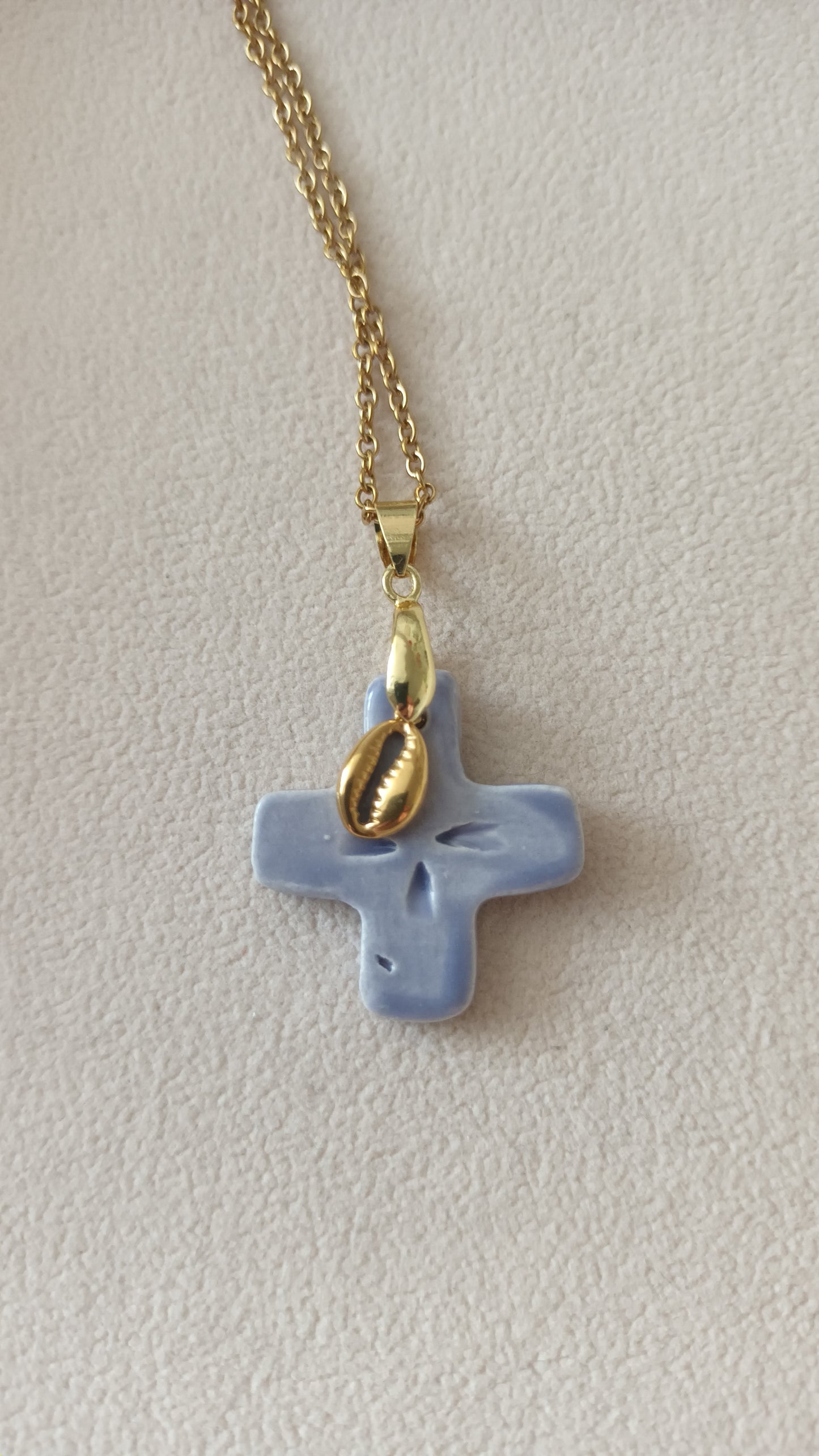 Collier Céramique violet bruyere + charm en collaboration