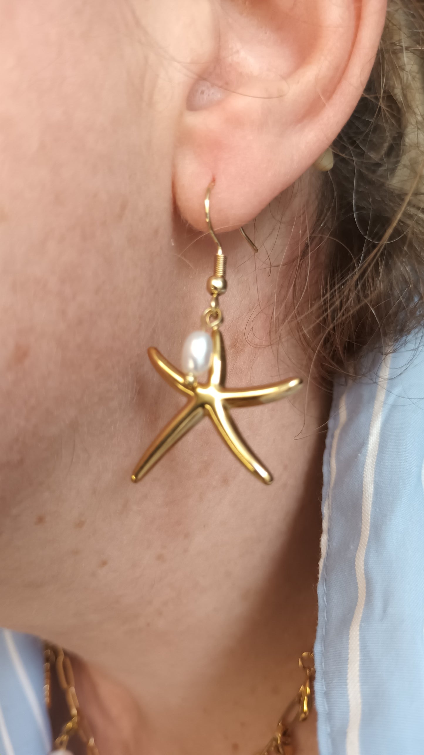 Collection été : Boucles d'oreilles étoilée de mer et perle d'eau douce