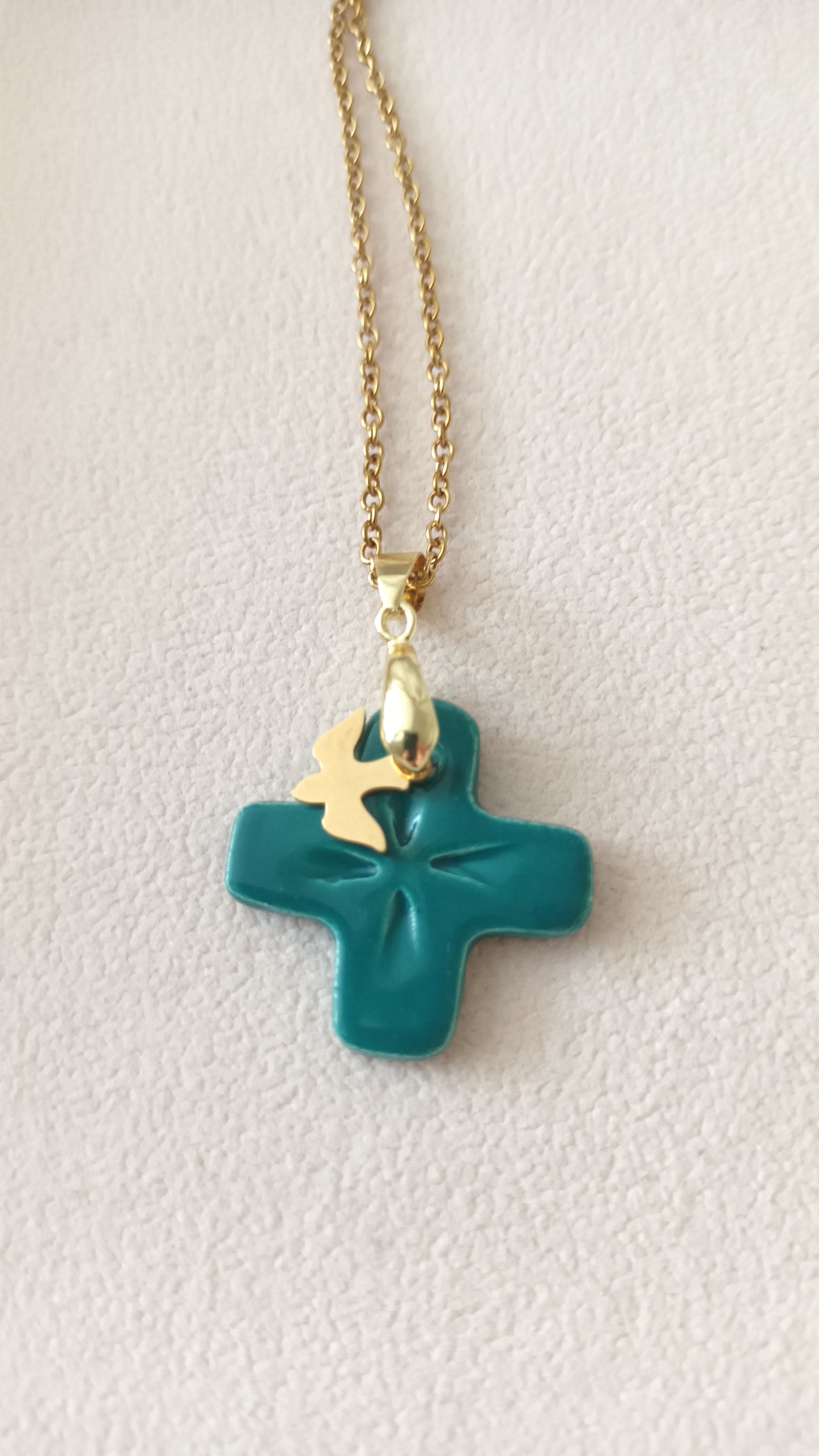 Collier Céramique vert canard + charm en collaboration