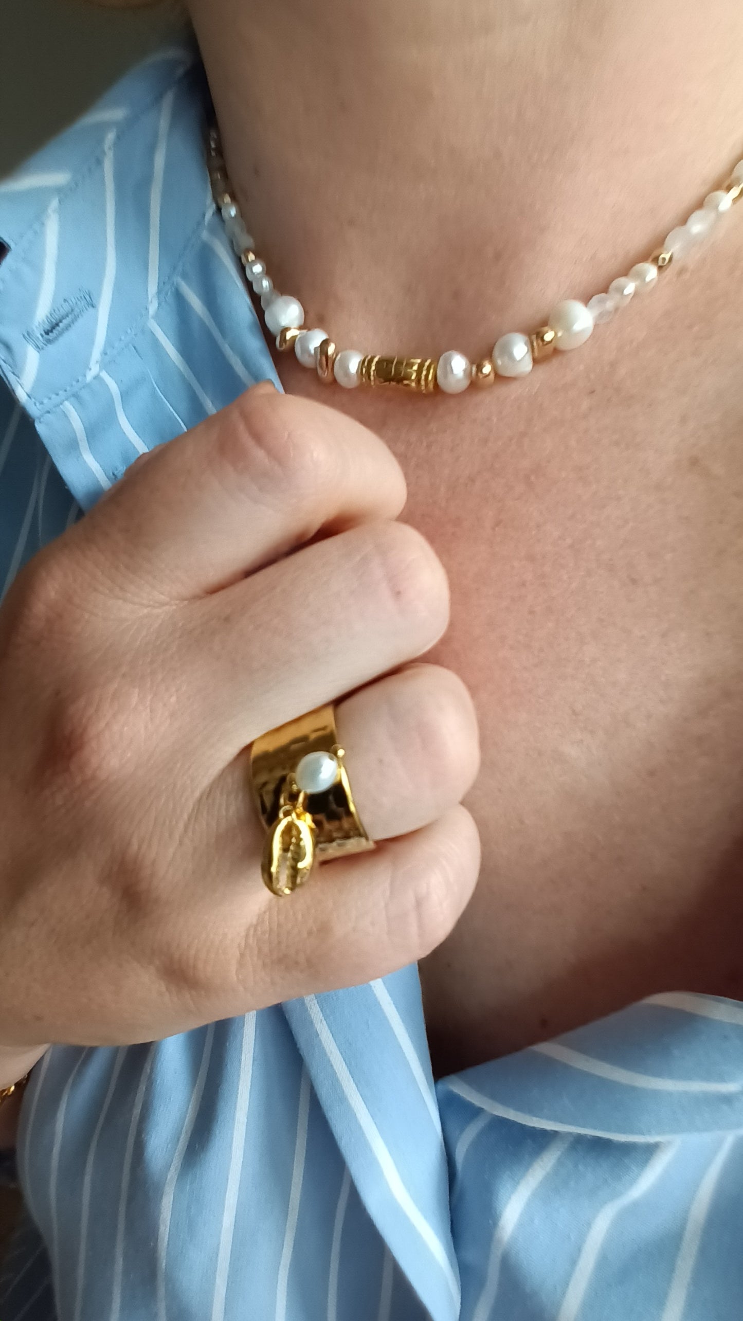 Collection été : Bague cauri perle d'eau douce
