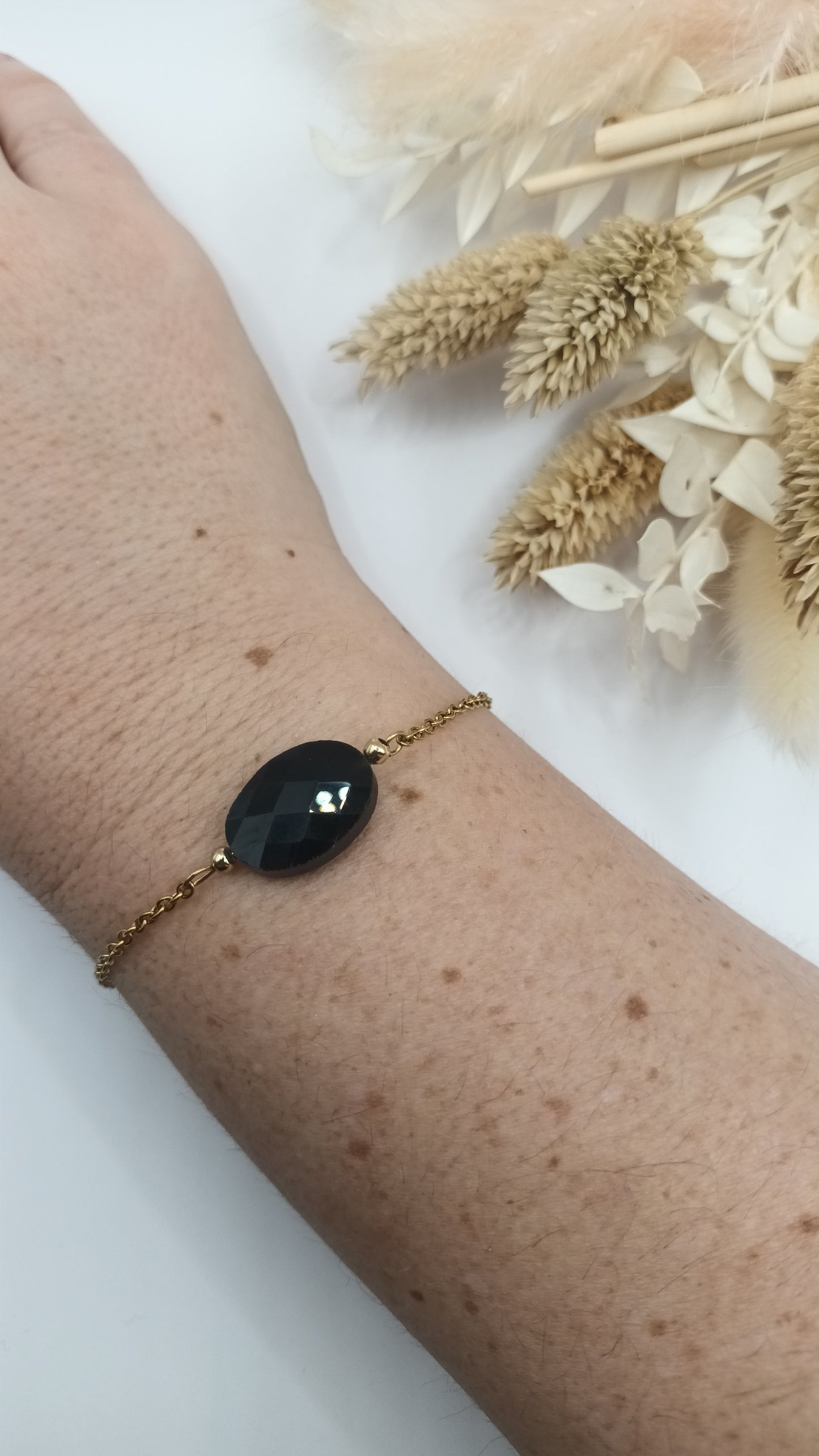 Bracelet chaine fine et pierre ovale - Onyx