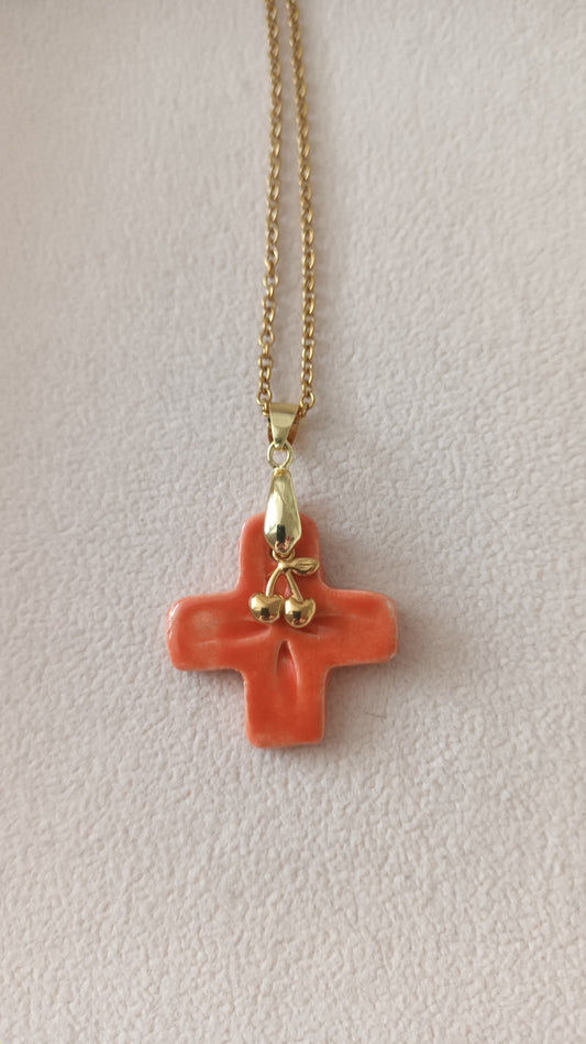 Collier Céramique orange vif + charm en collaboration