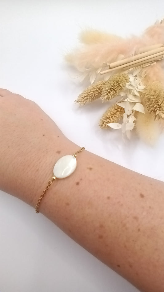 Bracelet chaine fine et pierre ovale - Nacre